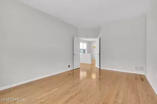 83 Huntington Dr, Jackson, NJ 08527 - Photo 5