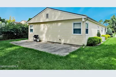 73 Chesterfield Lane, Toms River Township, NJ 08757 - Photo 5