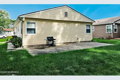 73 Chesterfield Lane, Toms River Township, NJ 08757 - Photo 7