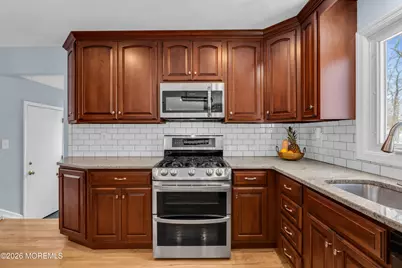 7 Friar Lane, Manalapan Township, NJ 07726 - Photo 17