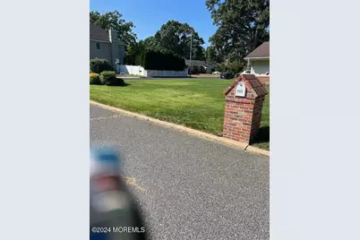 603 Carol Avenue, Oakhurst, NJ 07755 - Photo 3