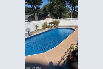 603 Carol Avenue, Oakhurst, NJ 07755 - Photo 17