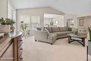 20C Dorchester Dr, Monroe Township, NJ 08831 - Photo 3