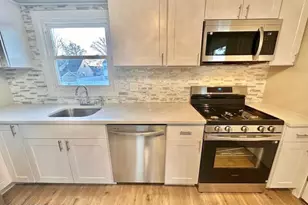 5 Gardner Pl, Sayreville, NJ 08859 - Photo 9