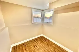 5 Gardner Pl, Sayreville, NJ 08859 - Photo 23