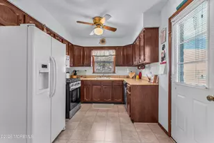 119 Edgewater Ct, Toms River Township, NJ 08757 - Photo 7