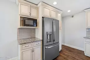 19 Carole Dr, Oakhurst, NJ 07755 - Photo 9