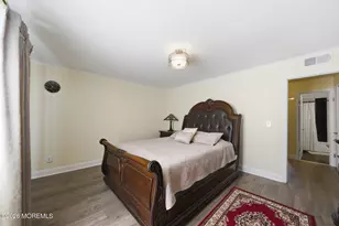 6 Woodmere Ct, Freehold, NJ 07728 - Photo 15
