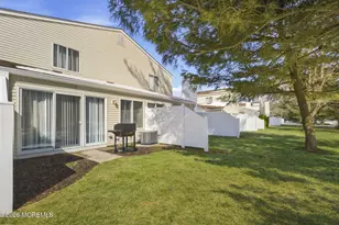 6 Woodmere Ct, Freehold, NJ 07728 - Photo 21