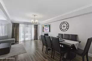 6 Woodmere Ct, Freehold, NJ 07728 - Photo 9