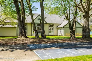 6 Woodmere Ct, Freehold, NJ 07728 - Photo 25