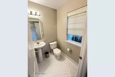 64 Picket Place, Freehold, NJ 07728 - Photo 7