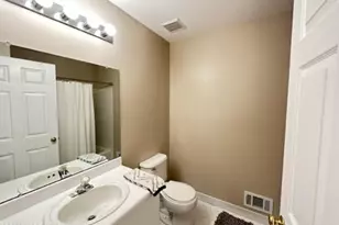 64 Picket Pl, Freehold, NJ 07728 - Photo 23