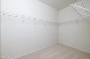 467 Bluebird Dr, Monroe Township, NJ 08831 - Photo 17