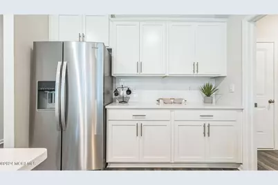 25 Penny Lane, Neptune Township, NJ 07753 - Photo 9