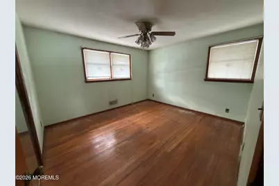 325 Sharon Road, Robbinsville Township, NJ 08691 - Photo 9