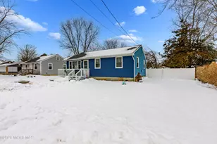 117 W Arverne Ave, Ocean Gate, NJ 08740 - Photo 3