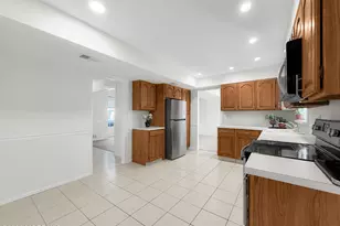 7 Meadow Ct, Hazlet Township, NJ 07730 - Photo 27