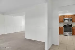 7 Meadow Ct, Hazlet Township, NJ 07730 - Photo 7