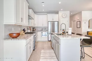 8 Laird Wy, Wall Township, NJ 07753 - Photo 5