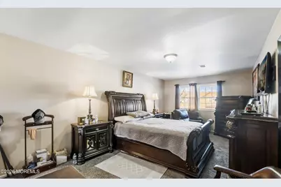 390 College Drive #390, Edison, NJ 08817 - Photo 9