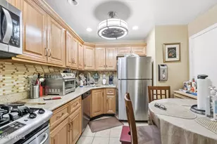 390 College Dr, Edison, NJ 08817 - Photo 5