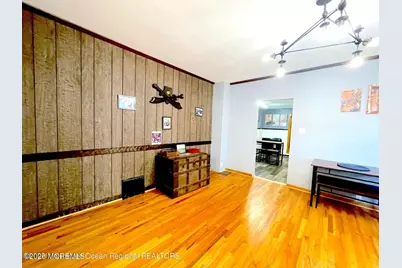 137 Oakland Street, Red Bank, NJ 07701 - Photo 15