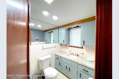 137 Oakland Street, Red Bank, NJ 07701 - Photo 23