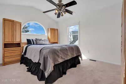 9 Dickenson Court, Freehold, NJ 07728 - Photo 21