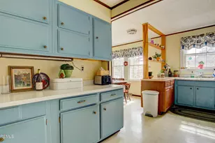 94 Topanemus Ln, Freehold, NJ 07728 - Photo 15