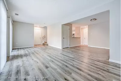 64 Phoenix Court, Tinton Falls, NJ 07712 - Photo 7