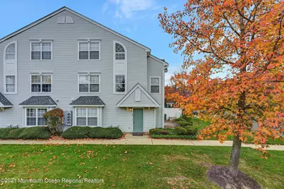 64 Phoenix Court, Tinton Falls, NJ 07712 - Photo 3