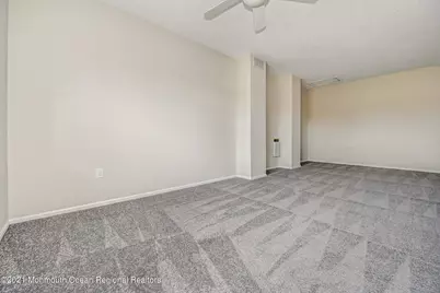 64 Phoenix Court, Tinton Falls, NJ 07712 - Photo 29