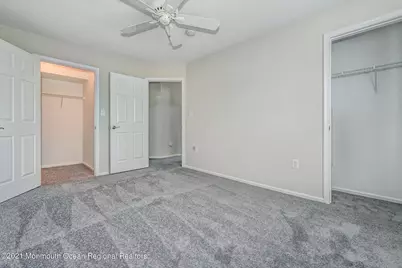 64 Phoenix Court, Tinton Falls, NJ 07712 - Photo 27