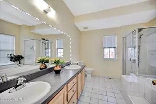 2902 Kapalua Ct, Freehold, NJ 07728 - Photo 19