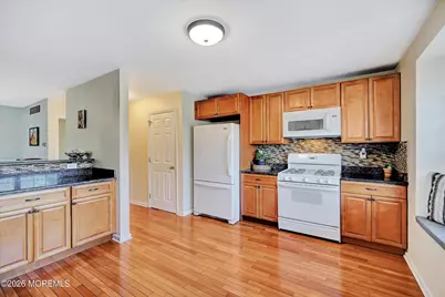 2902 Kapalua Court, Freehold, NJ 07728 - Photo 11