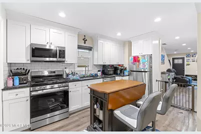 763 Prospect Avenue, Laurence Harbor, NJ 08879 - Photo 9