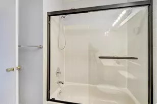 130 Applegate Ln, East Brunswick Township, NJ 08816 - Photo 21