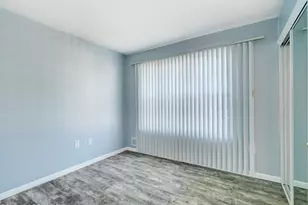 130 Applegate Ln, East Brunswick Township, NJ 08816 - Photo 17