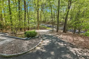 4 Glenwood Rd, Colts Neck Township, NJ 07722 - Photo 5