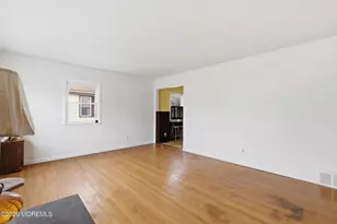 20 E Thompson Ave, Pleasantville, NJ 08232 - Photo 3