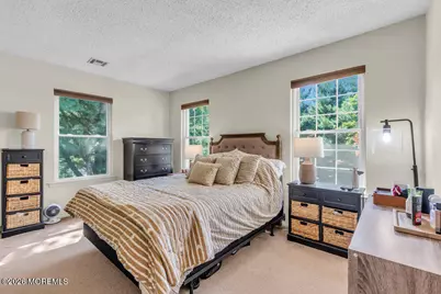 129 Gettysburg Lane, Holmdel, NJ 07733 - Photo 21