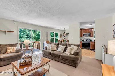 129 Gettysburg Lane, Holmdel, NJ 07733 - Photo 9