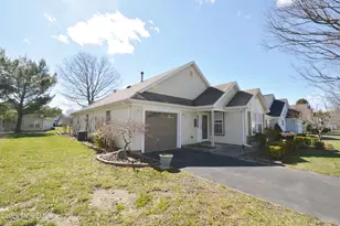 2736 Meadow Lake Dr, Toms River Township, NJ 08755 - Photo 3