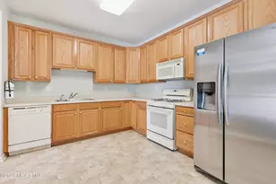 375 St Andrews Pl, Manalapan Township, NJ 07726 - Photo 9