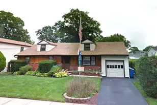 14 Chase Ave, Middlesex, NJ 08846 - Photo 1