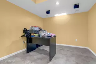 18 Lysbeth Ln, Matawan, NJ 07747 - Photo 31