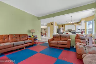 18 Lysbeth Ln, Matawan, NJ 07747 - Photo 9