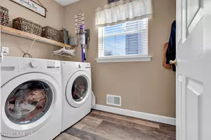 8 Heritage Dr, Englishtown, NJ 07726 - Photo 27