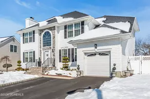 8 Heritage Dr, Englishtown, NJ 07726 - Photo 3